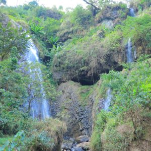 Toba Turmo Cave & twin Waterfall
